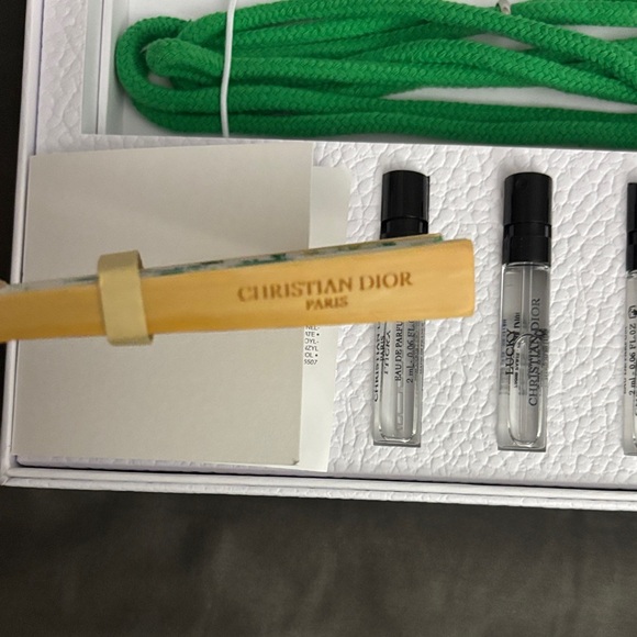 Dior Exclusive Fan Gift Set - NEW - Picture 8 of 13